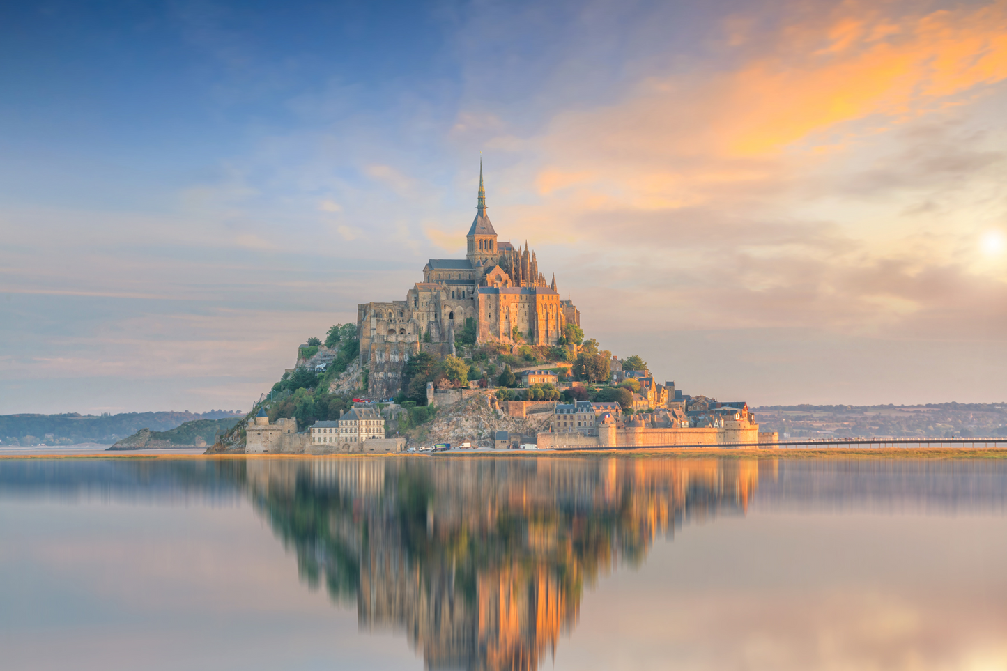 Mont Saint-Michel sunset Sunrise reflect Day trip from Paris Excursion